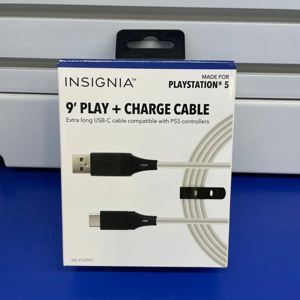 PlayStation 5: 9ft. Play + Charge USB-C Cable - White/Black